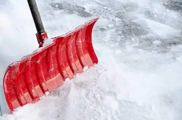 Magic Sheen can help to stop snow building up on the shovel